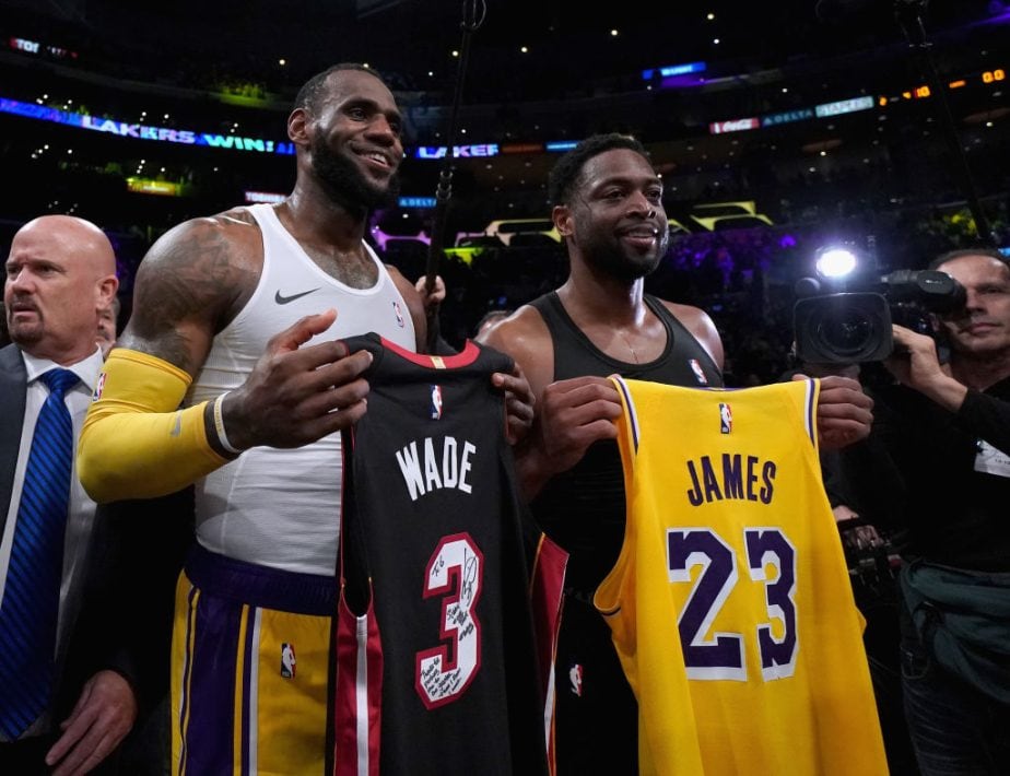 Aprea le cumplió un sueño al Burrito: le regaló la camiseta del ascenso y se cruzó en un restaurante