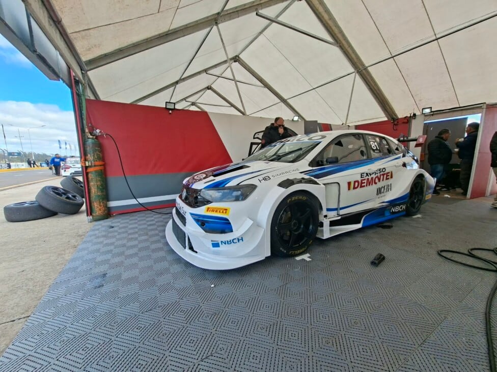 Carabajal voló en Junín y metió primero la bandera de la velocidad en la práctica del TC2000