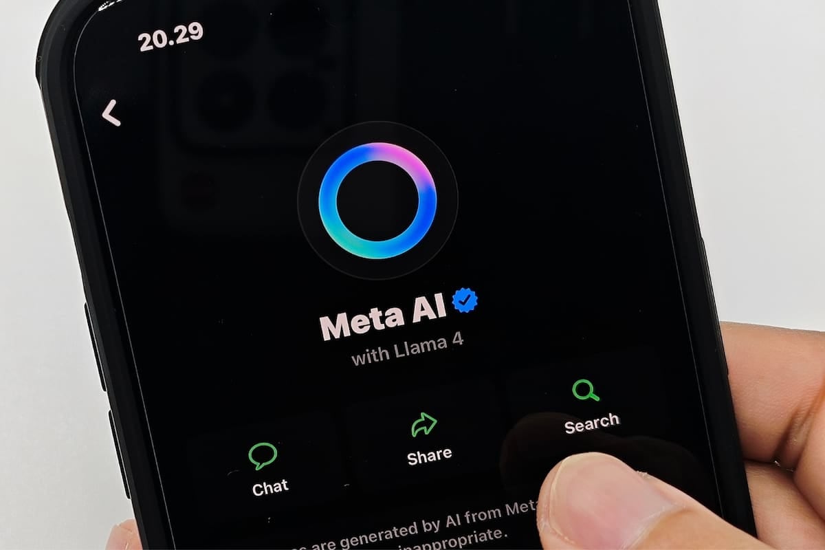 El botón azul que no se va: cómo correr a Meta IA de la vista en WhatsApp sin tocar la aplicación