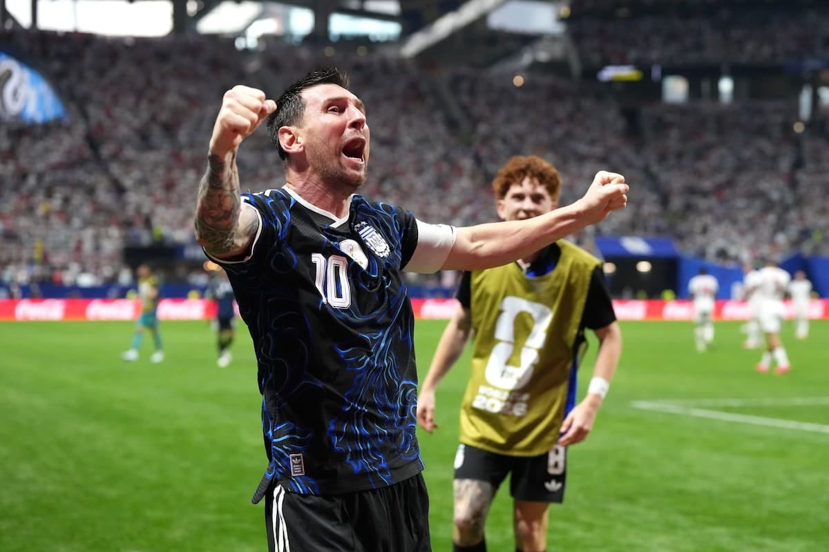 Messi regresa al Balón de Oro y Lautaro lo acompaña: la lista de los 30 tiene acento argentino