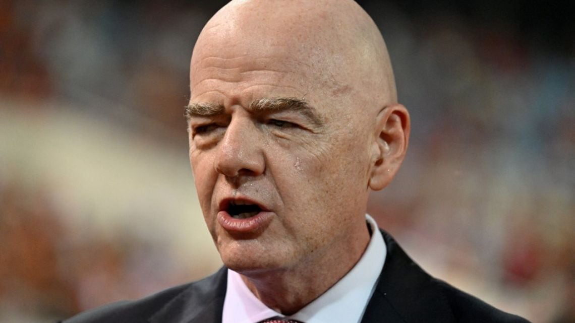 Francia le soltó la mano a Infantino y le abrió la puerta a una rebelión continental contra la FIFA