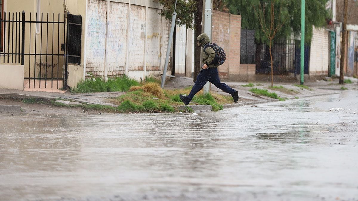 Nieve, lluvia y viento: Neuquén se prepara para un día con alerta en varias zonas