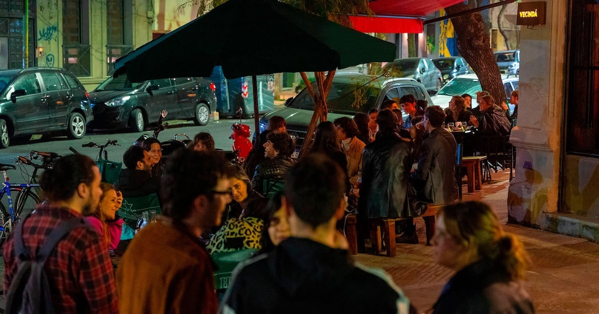 Chacagiales, ese cruce sin fronteras que el mundo volvió a mirar: crónica de una identidad que se cocina a fuego lento entre Chacarita y Colegiales