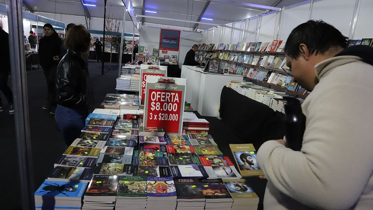 La Feria del Libro de Neuquén se prende hasta el domingo con talleres, teatro y charlas para todos los gustos