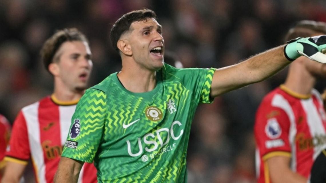 Martínez no encuentra paz: Chelsea se desangró 3-0 en su visita a Brentford y ya suma 12 goles en contra