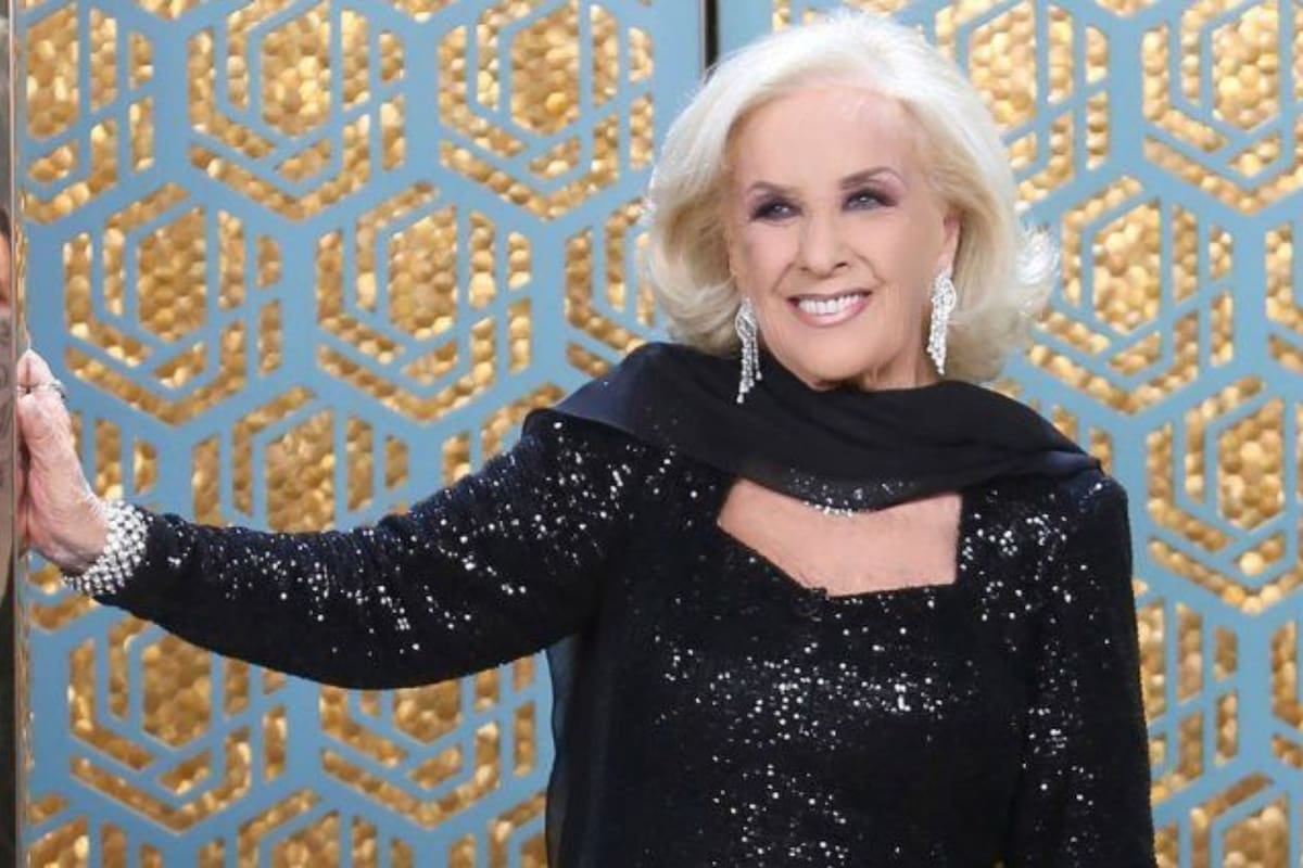 Legrand volvió al Mater Dei: "la abuela" sigue internada mientras Juana sostiene el programa
