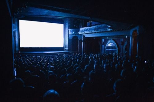 Polémica por los números del cine: qué dice el INCAA y qué plantea Dolores Fonzi sobre el futuro de la industria