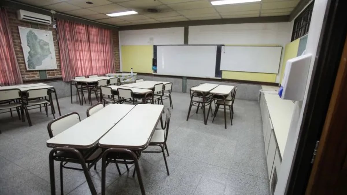 Alerta roja en Neuquén: suspenden las clases en diez localidades por el temporal de viento y lluvia