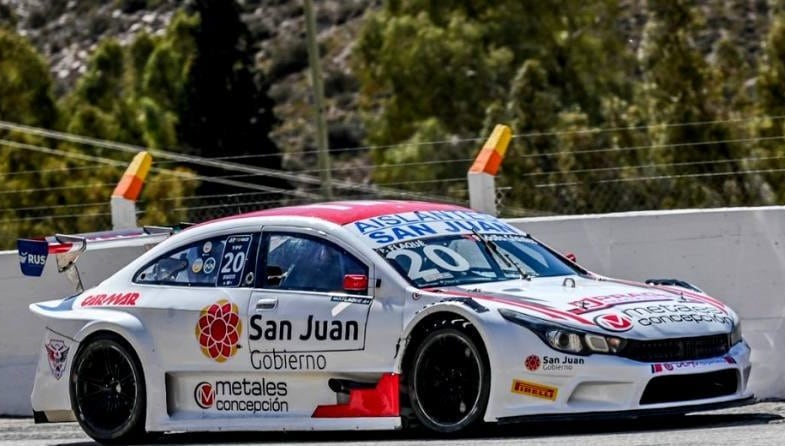 Flaqué ganó en El Zonda con una maniobra heredada y Octanos firmó un 1-2-3-4 que sacudió al Top Race