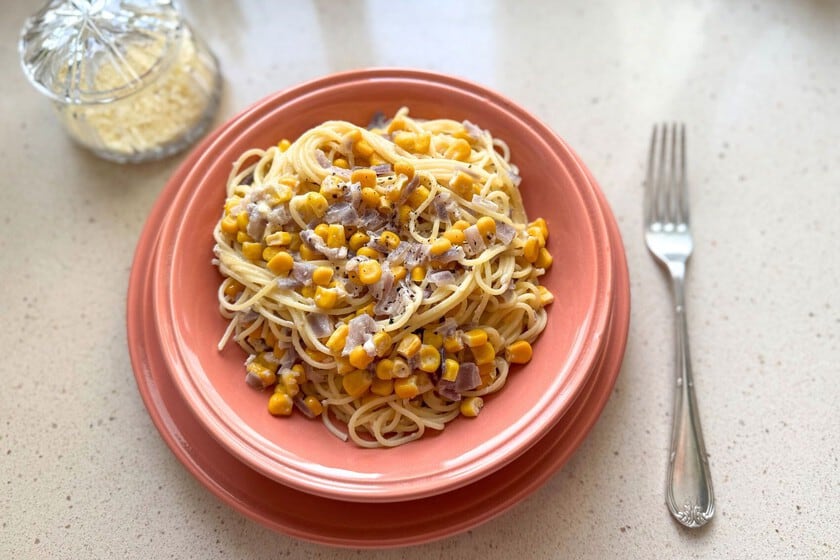 Espaguetis con choclo dorado y salsa cremosa: el plato de treinta minutos que se banca la comida familiar