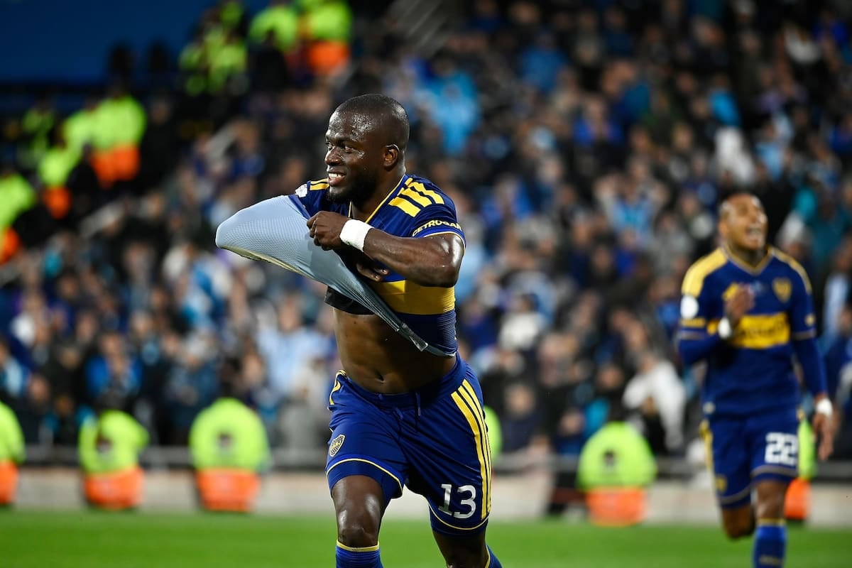 Valencia lo hizo de nuevo: Boca lo perdía 0-2 y terminó ganando 3-2 para meterse entre los cuatro mejores