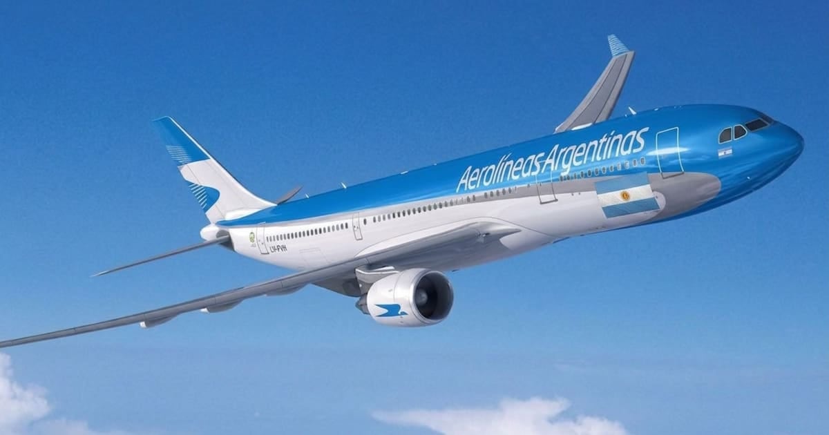 Verano 2027: Aerolíneas Argentinas amplió la grilla y los precios arrancan por encima del millón de pesos