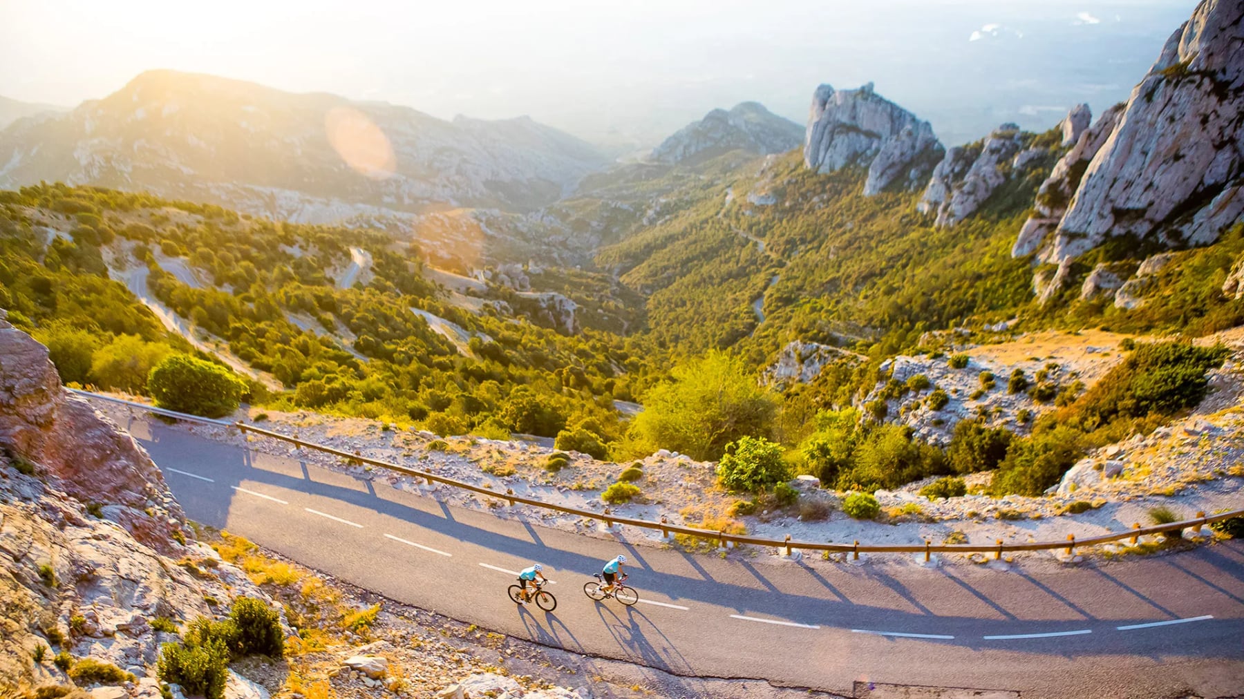 El Grand Tour de Cataluna propone una vuelta completa de dos mil kilometros con escalas a eleccion del viajero
