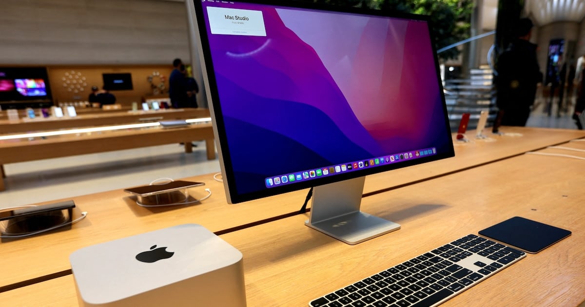 Quitar la inteligencia artificial de la Mac: la herramienta que te devuelve hasta 12 GB de espacio