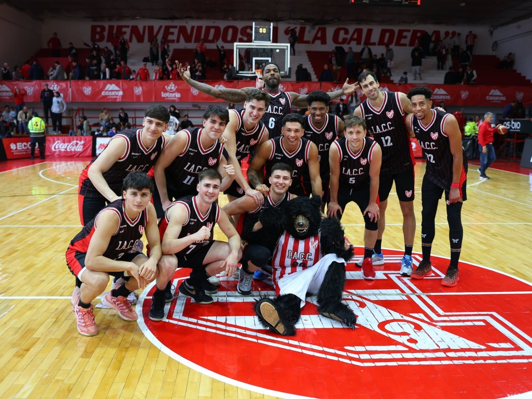 Instituto se sacó de encima a Ferro en una noche de locos: ganó 97-94 en doble suplementario y volvió a sonreír en Alta Córdoba