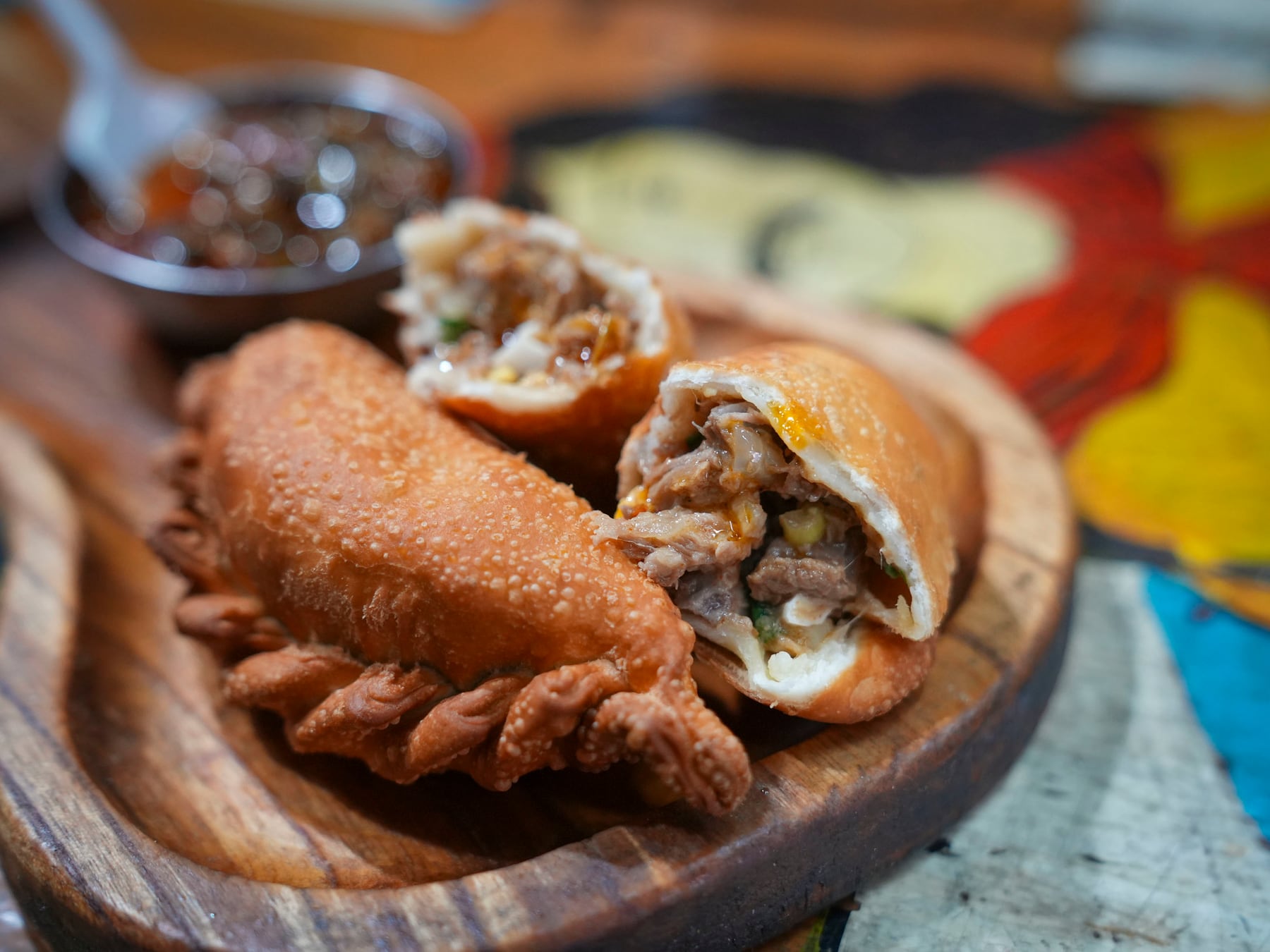 Mapa de sabores del Norte: cinco locales porteños donde la empanada regional sigue siendo ley
