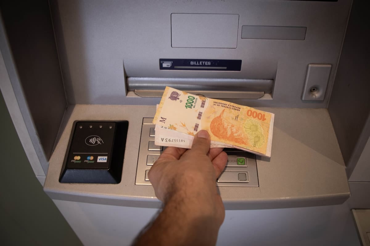 En siete años cerraron 672 sucursales bancarias en todo el país y la red física se contrajo un 14,5%