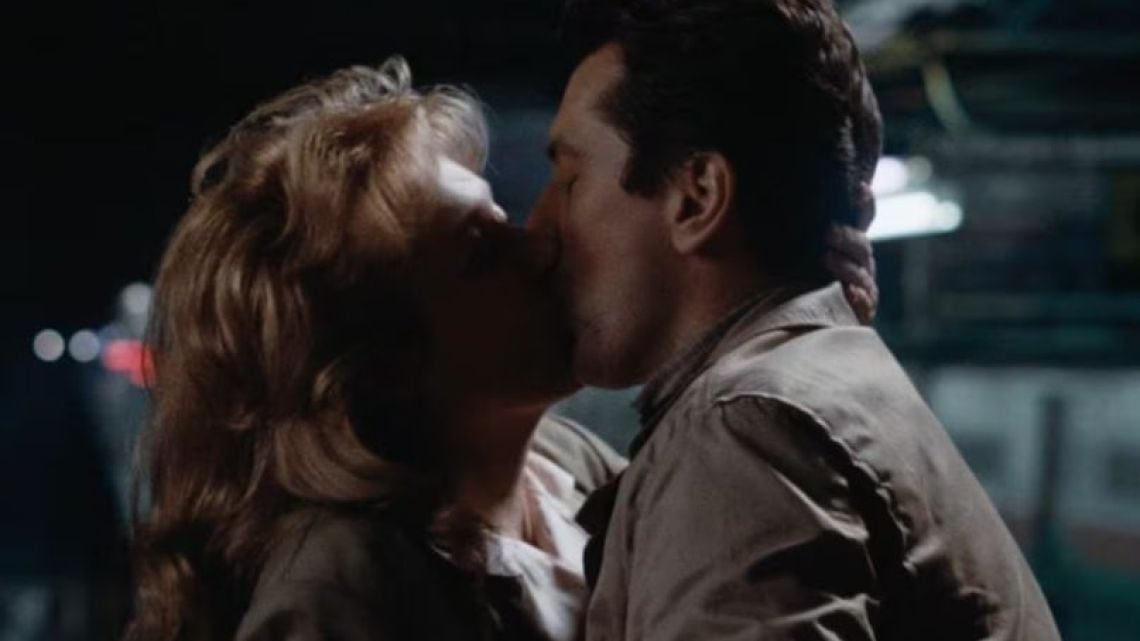Cuando dos gigantes se animaron a un romance sin balas ni guerra: el film que vuelve a escena cuatro décadas después