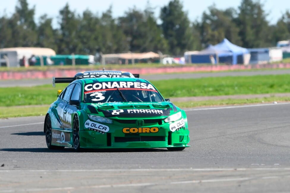 Llaver llega a Concepción del Uruguay como líder del TC2000 y con aire de campeón