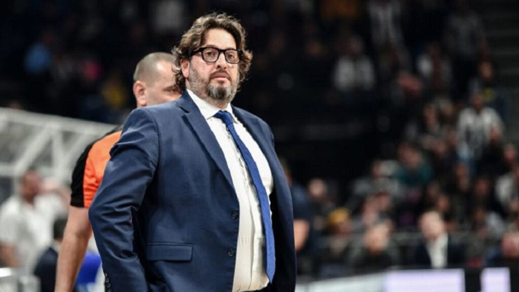Baskonia cortó a Galbiati y se movió rápido: se va Howard, se va Len y asoma Perasovic