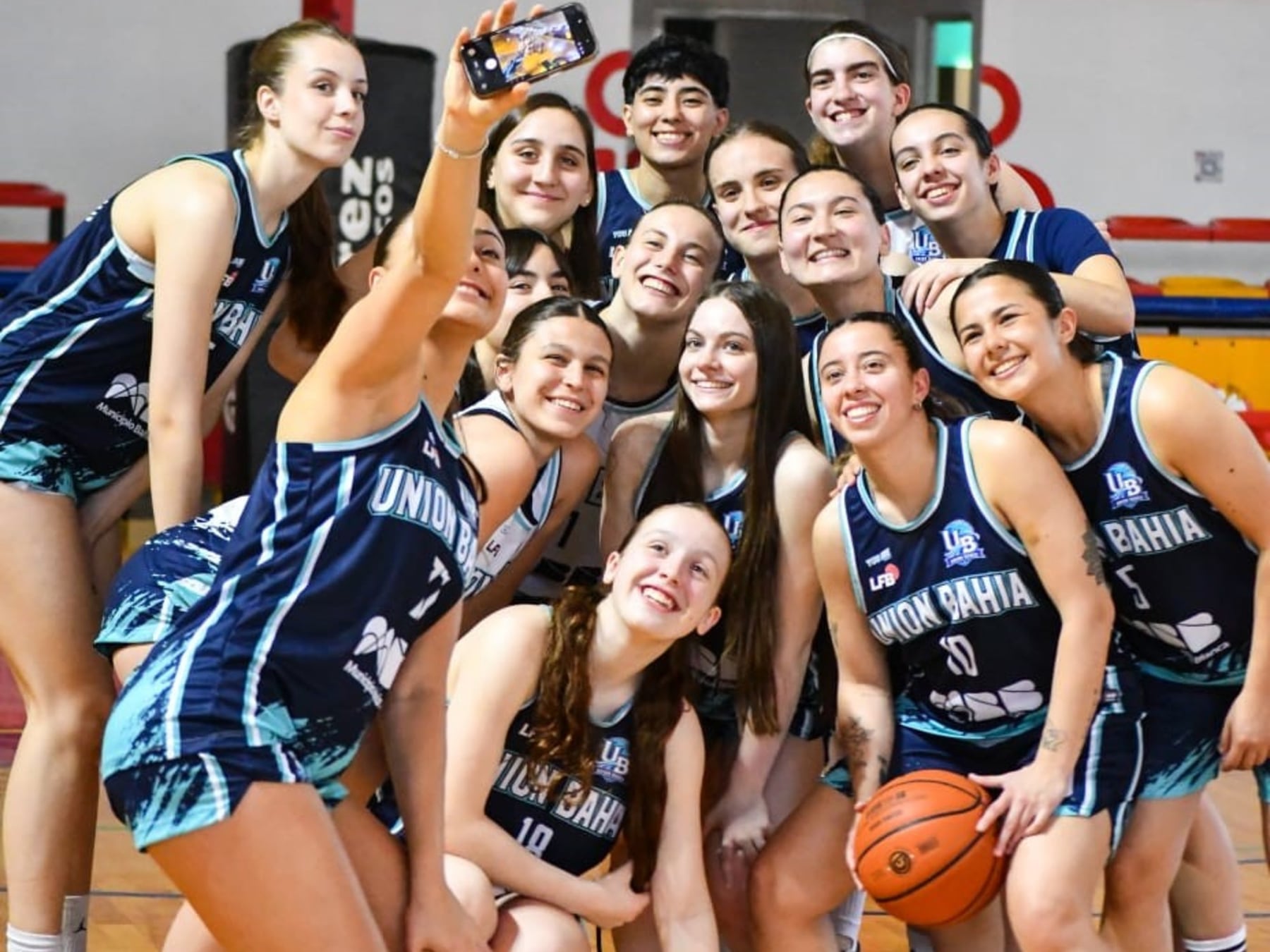 Unión Bahía se prueba el traje grande ante Boca en su noche más esperada