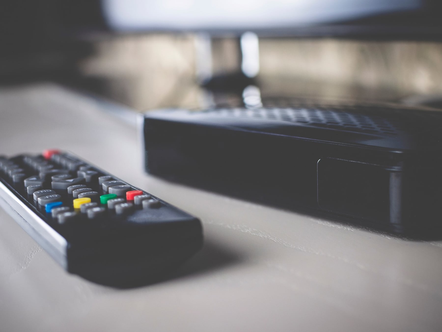 TV boxes vendidas en la calle: un estudio chileno detectó que llegan con código malicioso de fábrica