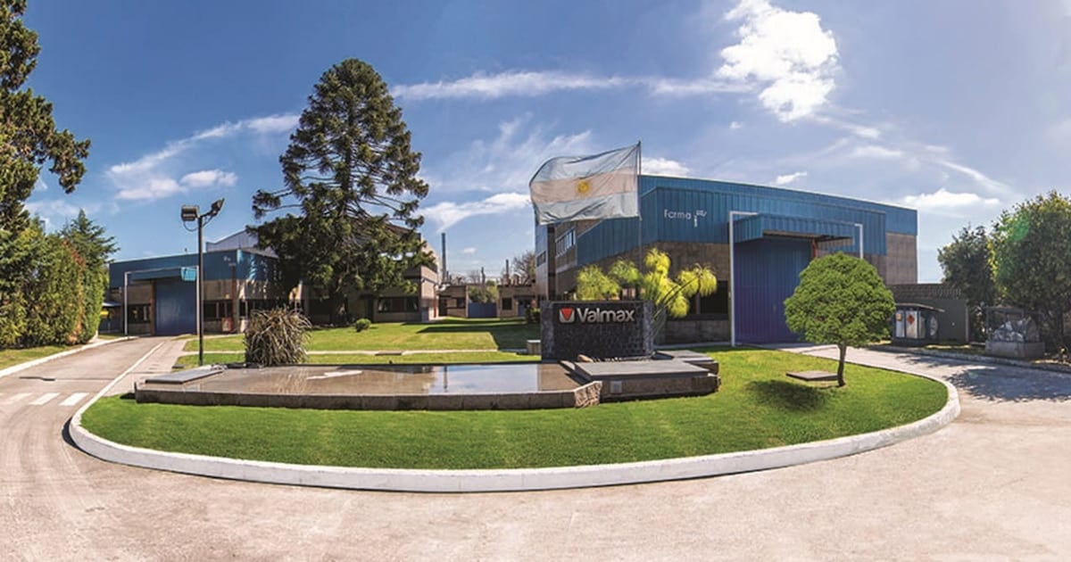 Valmax paraliza su planta en Ituzaingó, despide a la mitad de su personal y acumula 196 cheques rechazados por 156 millones de pesos