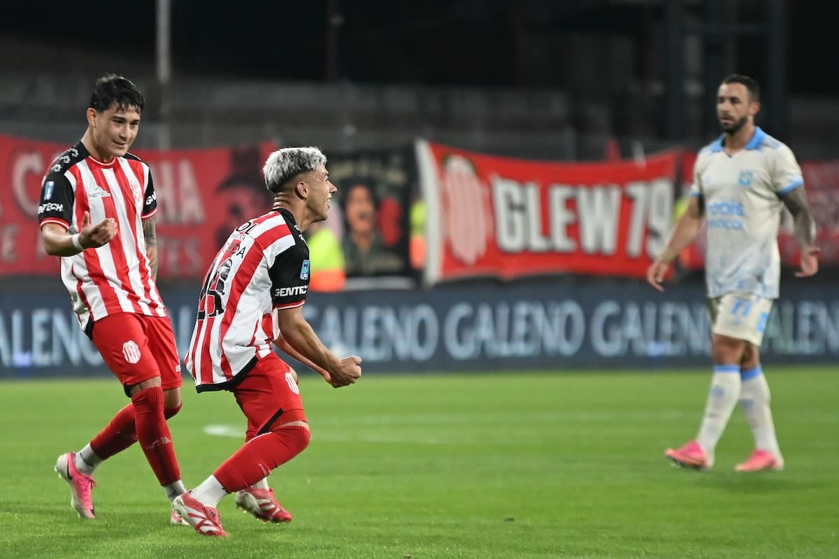 Barracas salvó los tres puntos en el Rojo y quedó a dos fechas de los octavos