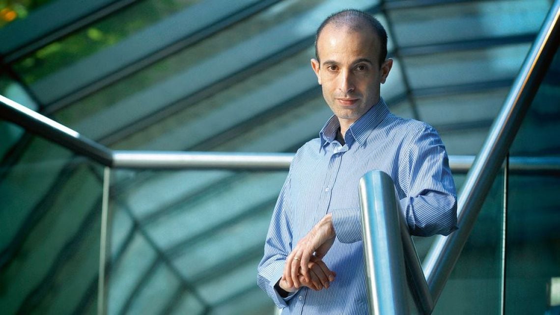 Harari advierte sobre una inteligencia artificial capaz de controlar las finanzas
